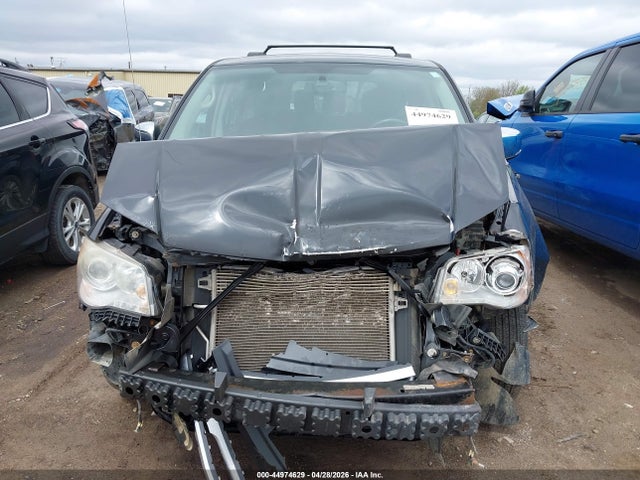 Chrysler Town & Country Limited
