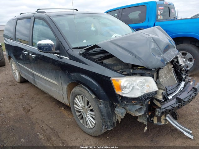 Salvage Chrysler Town & Country Image