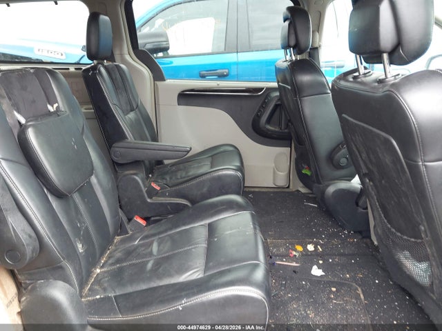 Chrysler Town & Country Limited