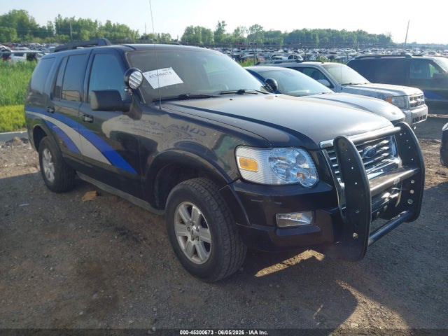 Salvage Ford Explorer Image
