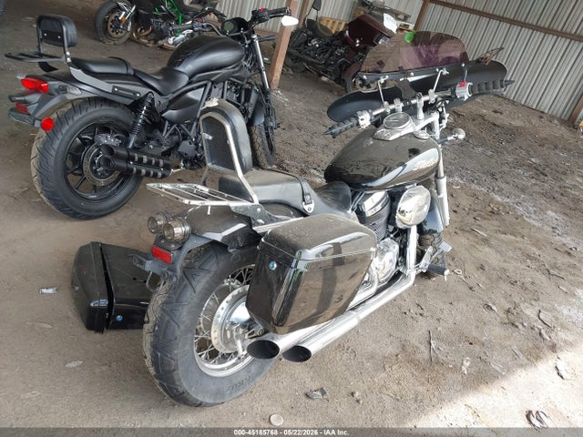 Honda Vt750 C