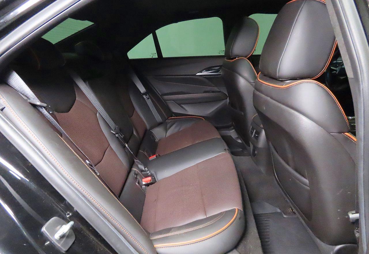 Cadillac CT4