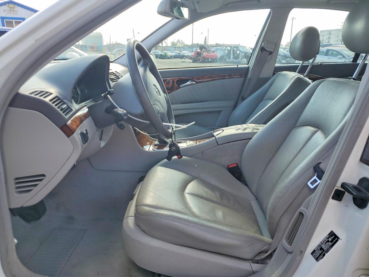 Mercedes-Benz E-Class 500