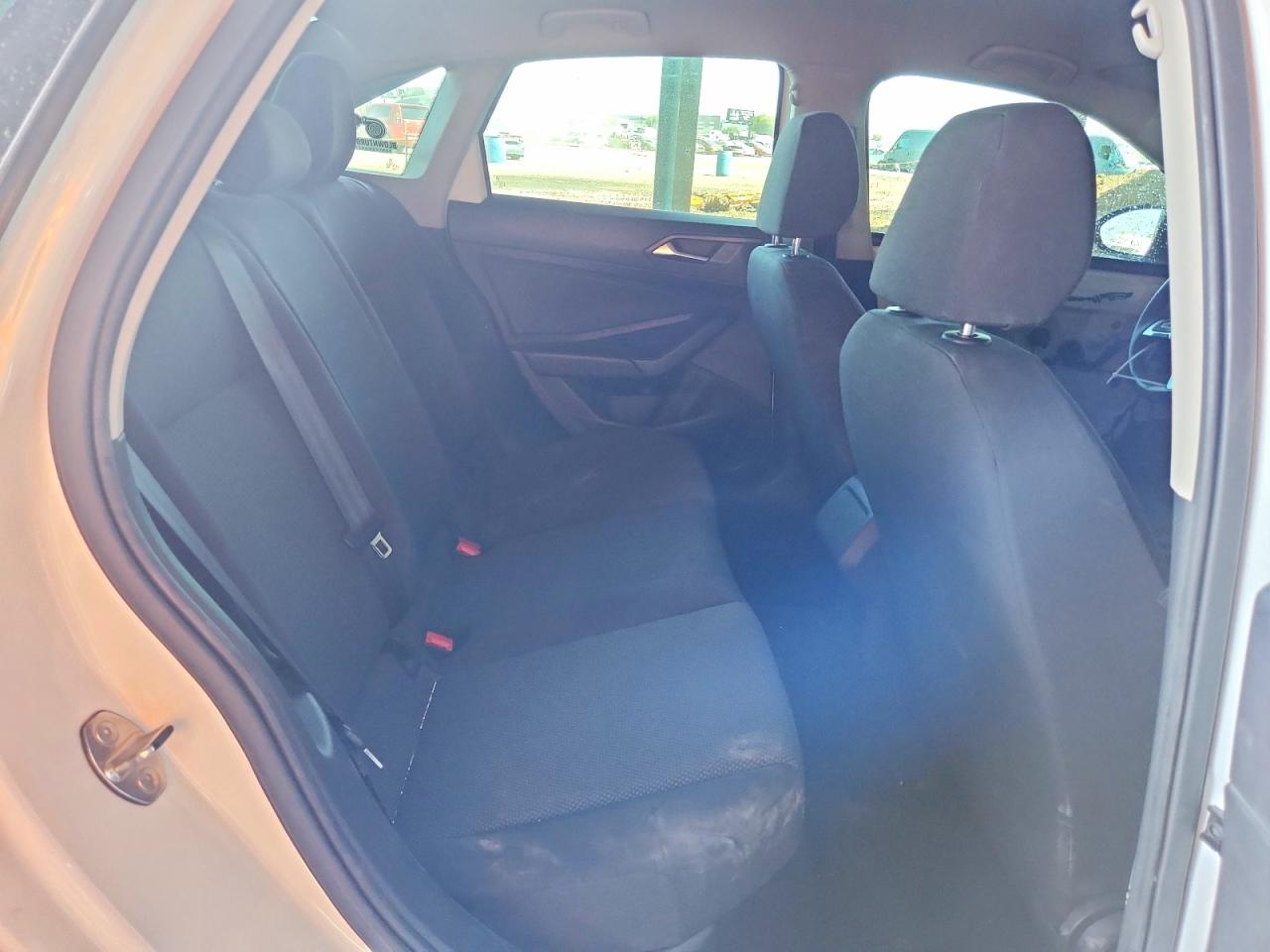 Volkswagen Jetta S