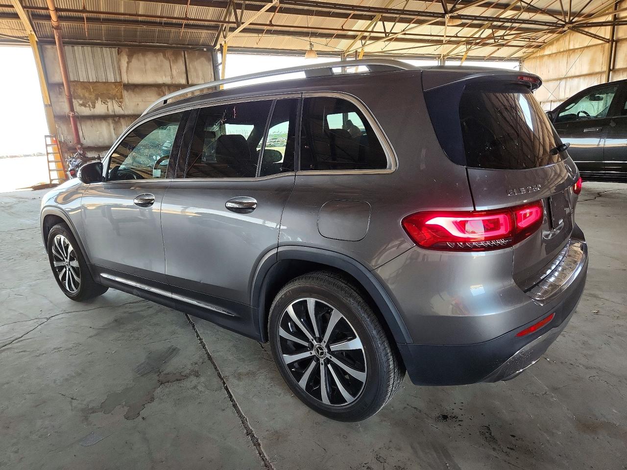 Mercedes-Benz GLB 250