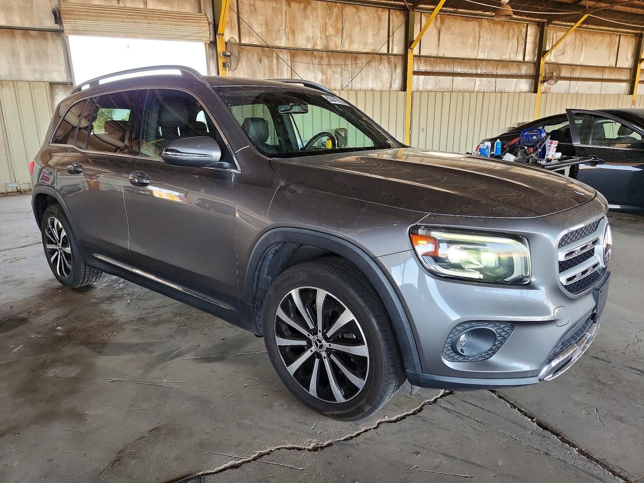 Mercedes-Benz GLB 250