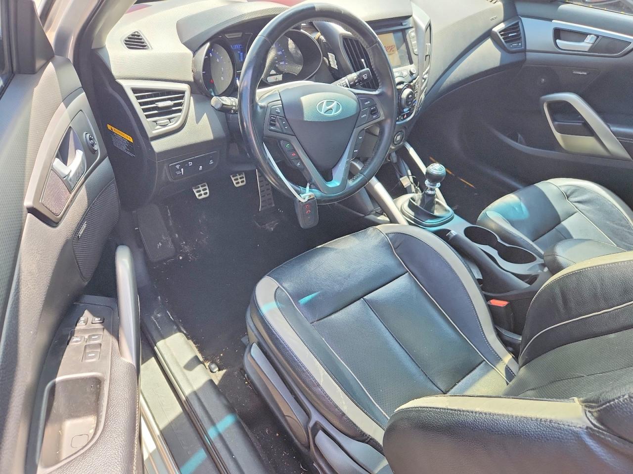 Hyundai VELOSTER Turbo