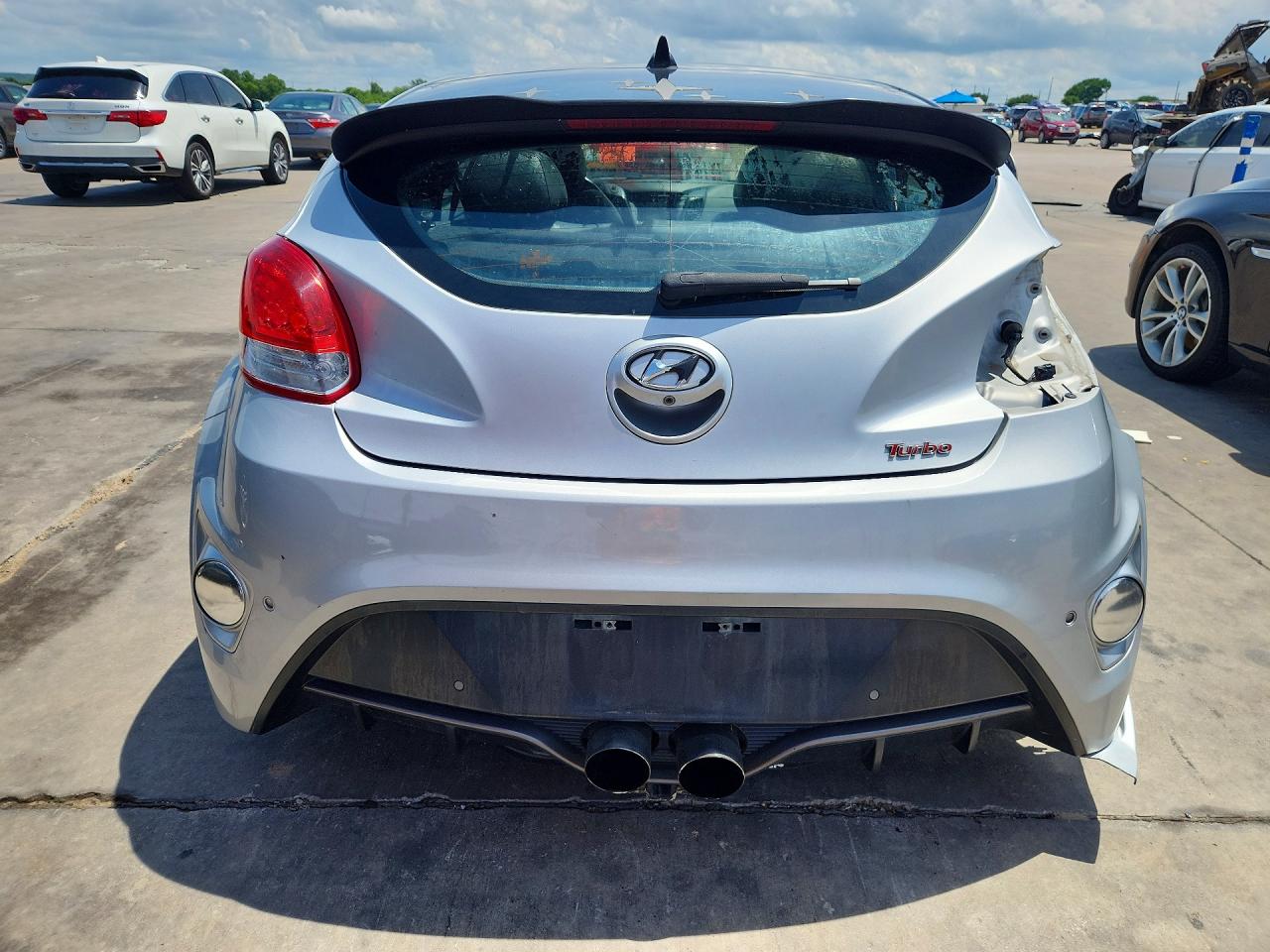 Hyundai VELOSTER Turbo