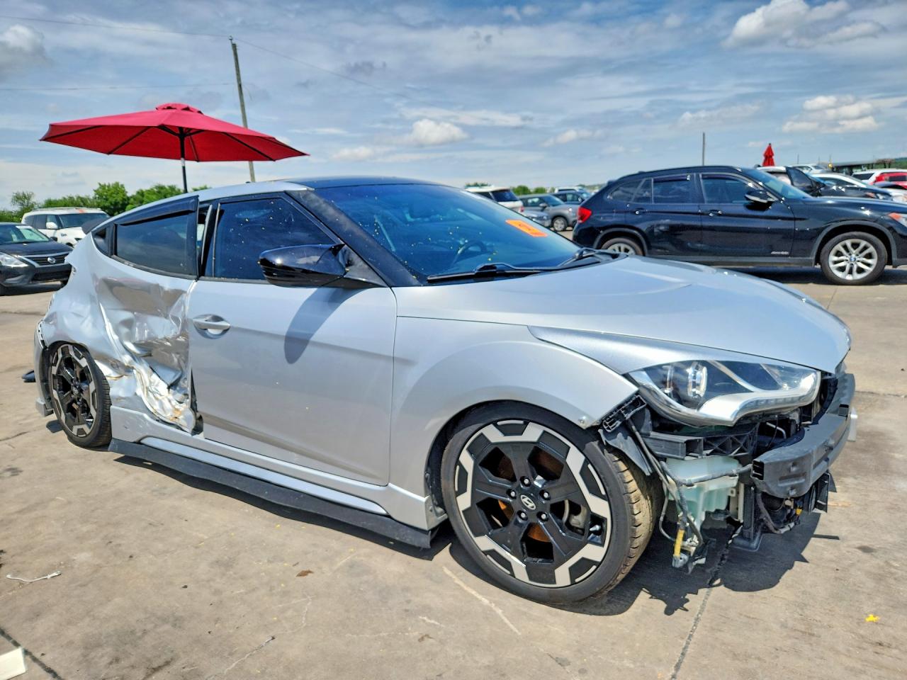 Hyundai VELOSTER Turbo