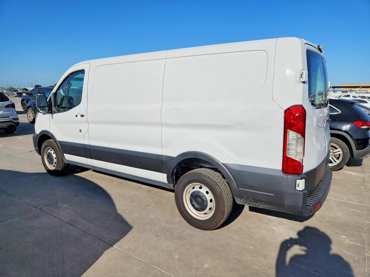 Ford Transit T-250