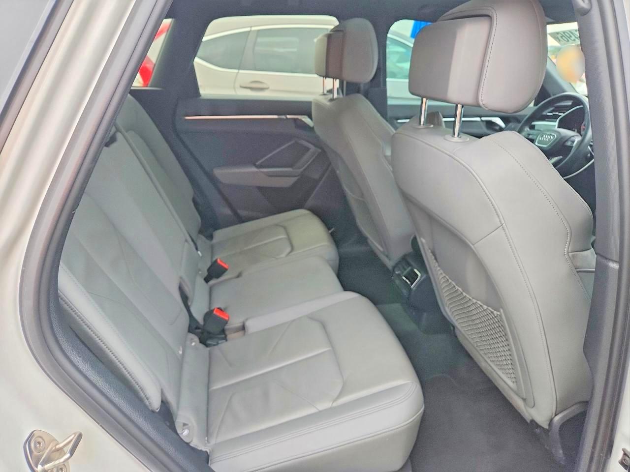 Audi Q3 Premium Plus S-line