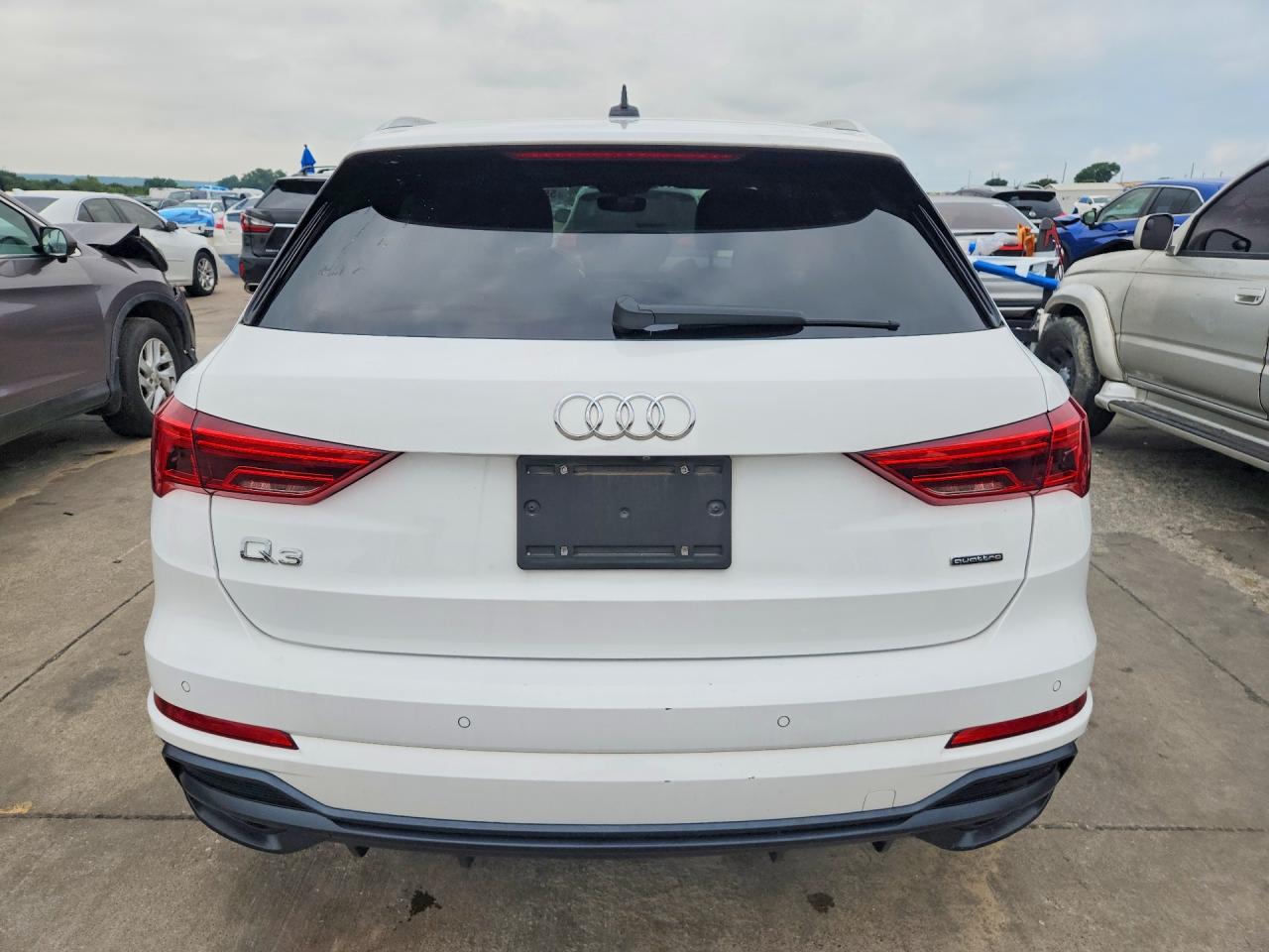 Audi Q3 Premium Plus S-line
