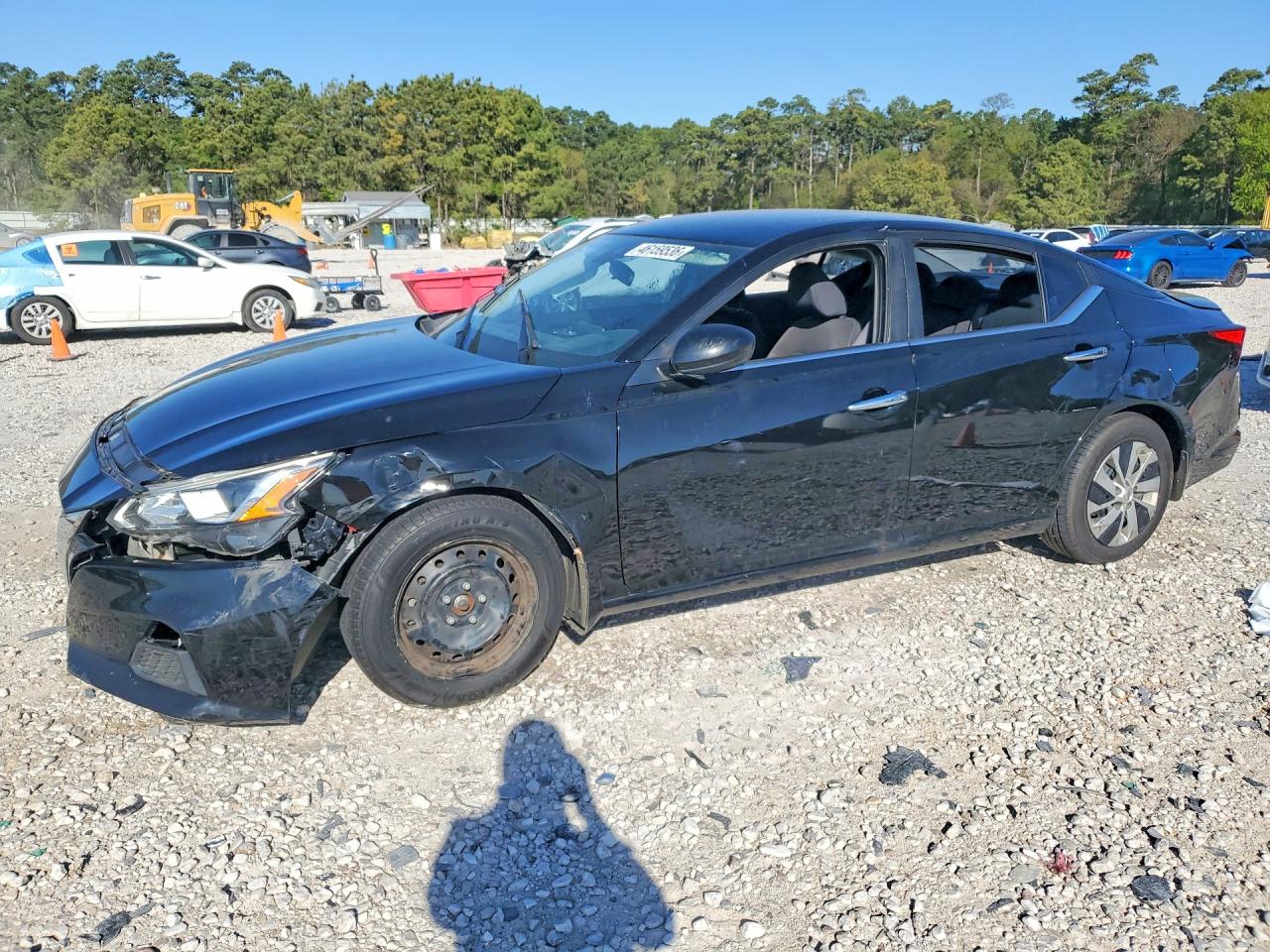 Salvage Nissan Altima Image