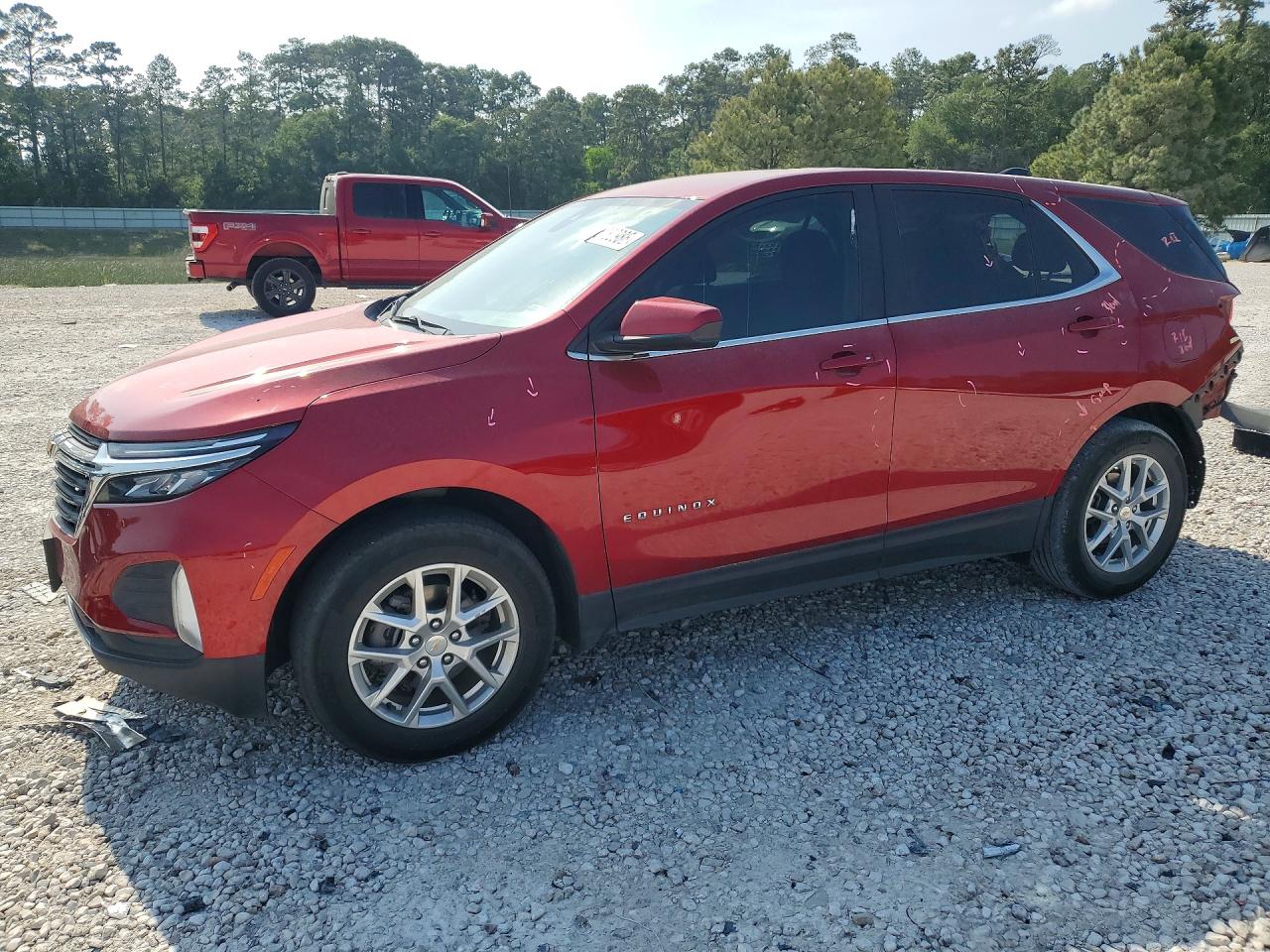 Salvage Chevrolet Equinox Image