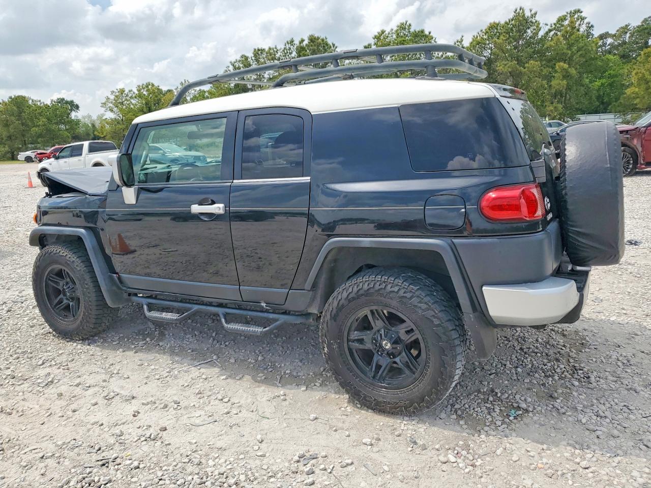 Toyota FJ Cruiser Base