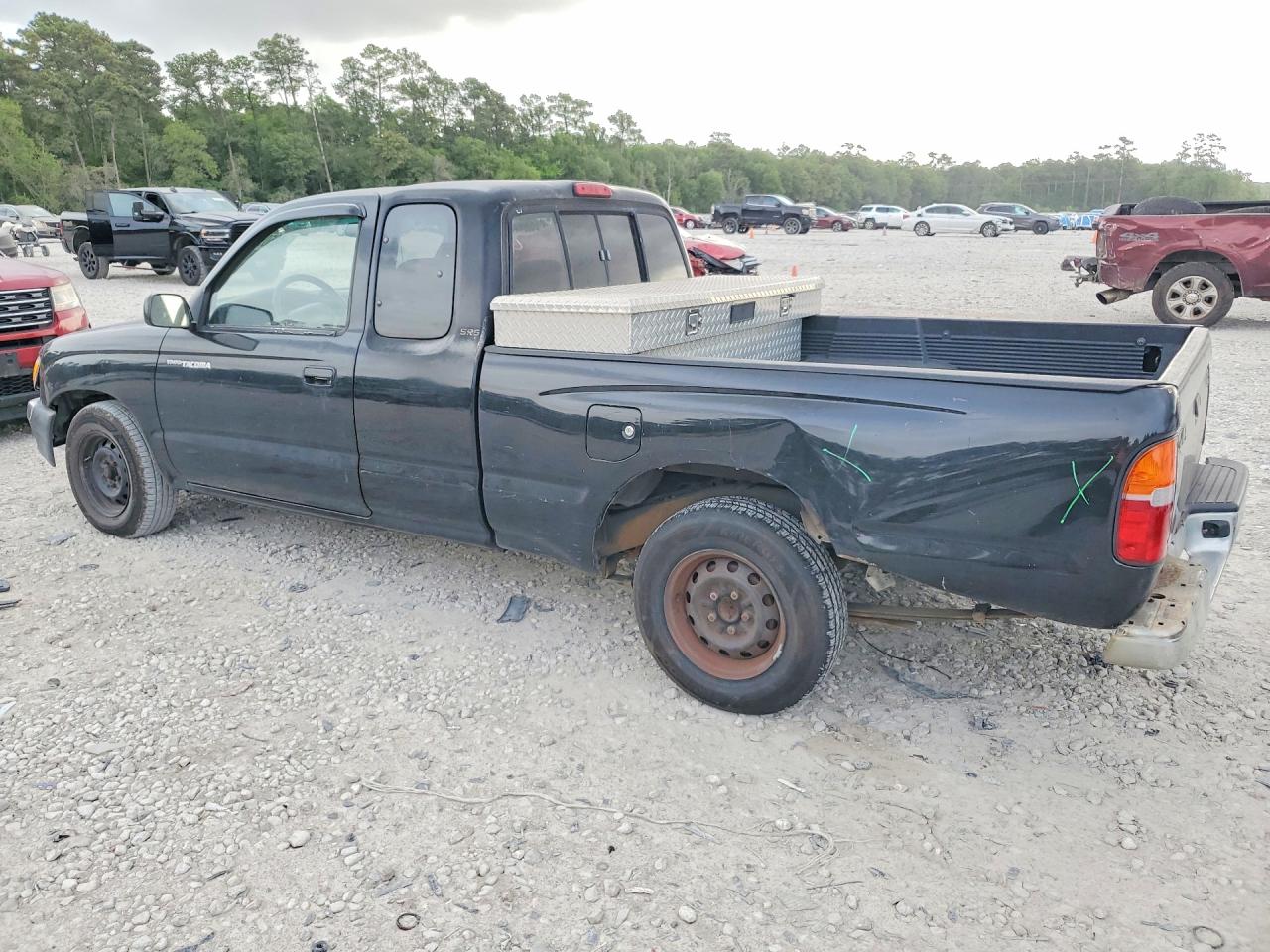 Toyota Tacoma Base