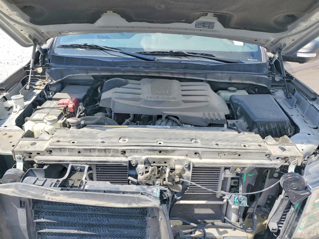Nissan Titan Sv
