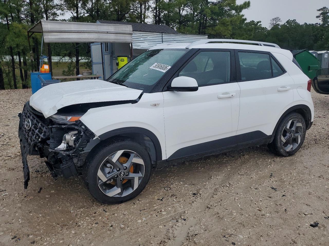 Salvage Hyundai VENUE Image
