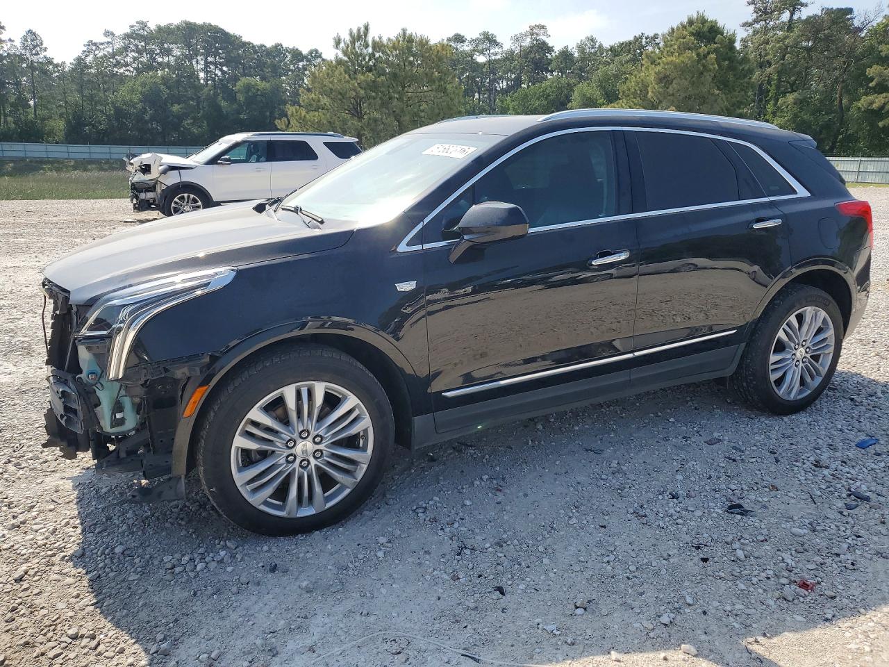 Salvage Cadillac XT5 Image