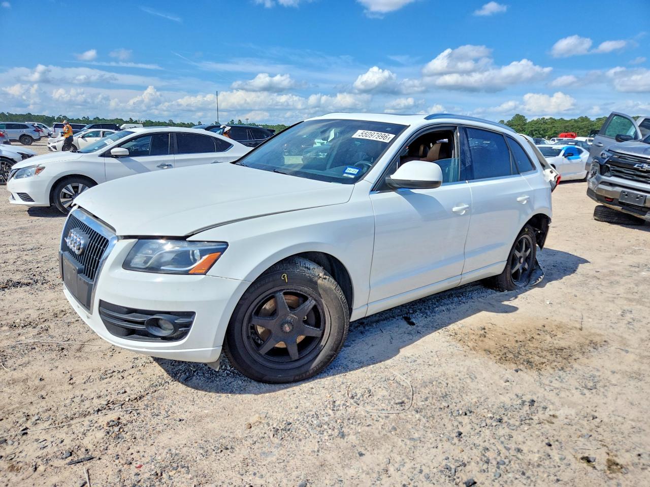 Salvage Audi Q5 Image