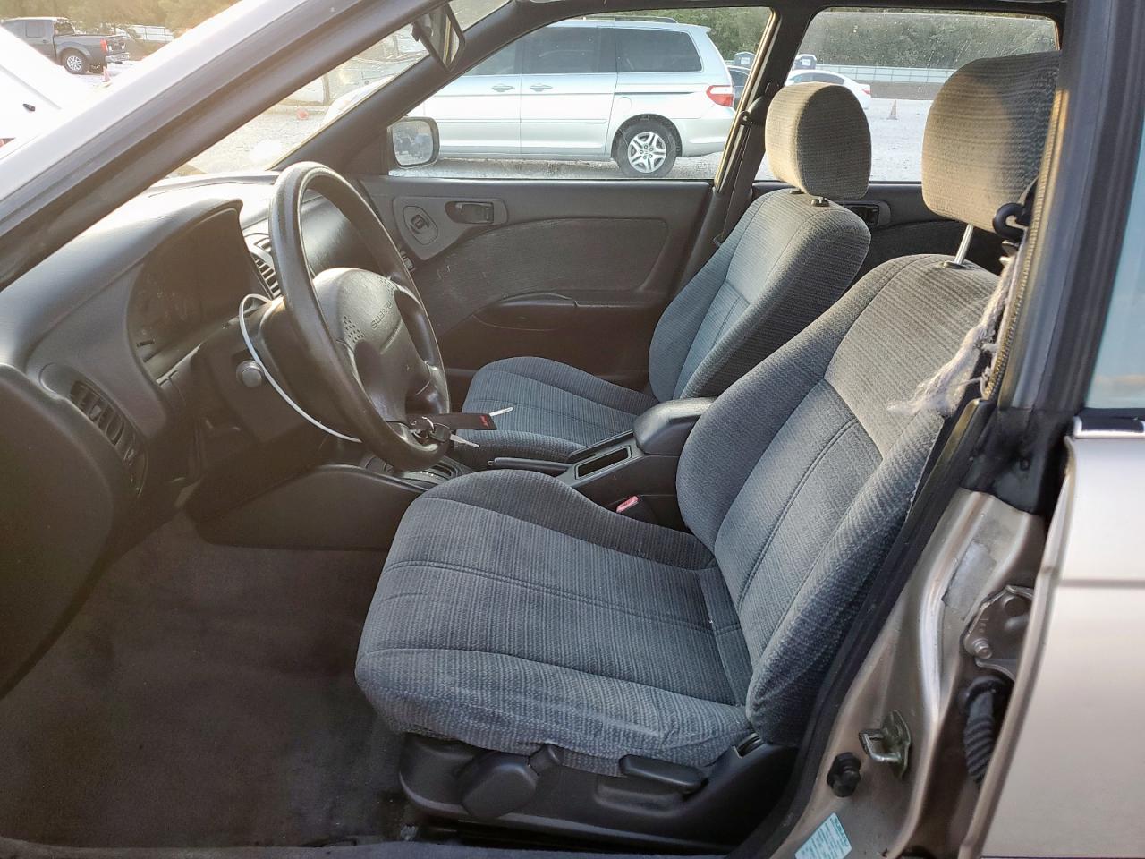 Subaru Legacy L