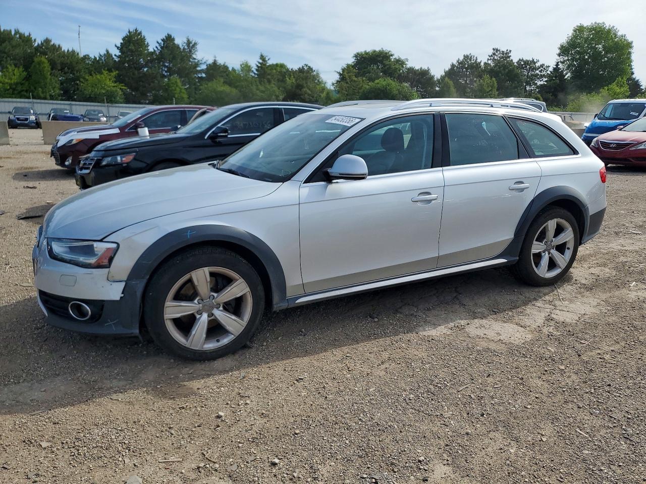 Salvage Audi A4 Image