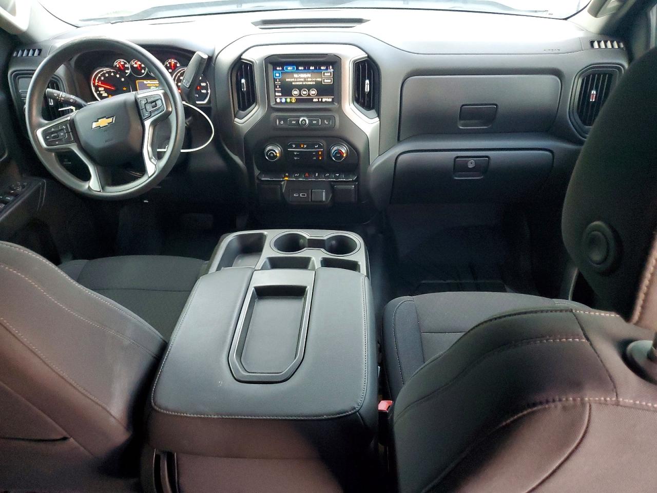 Chevrolet Silverado C1500 Custom