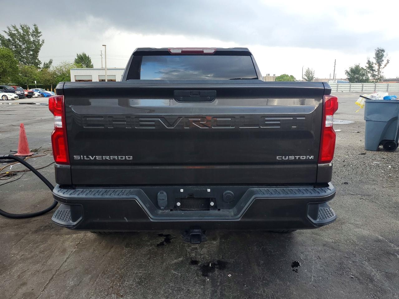 Chevrolet Silverado C1500 Custom