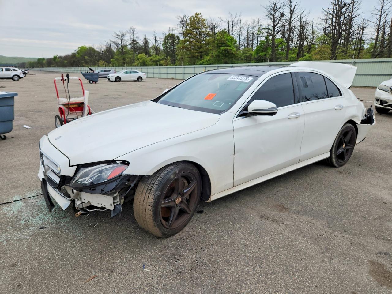 Salvage Mercedes-Benz E-Class Image