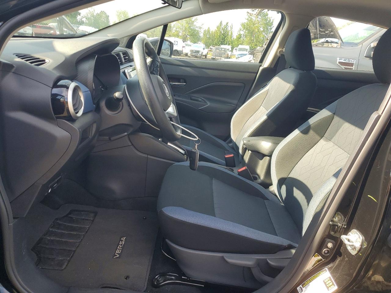 Nissan Versa Sv