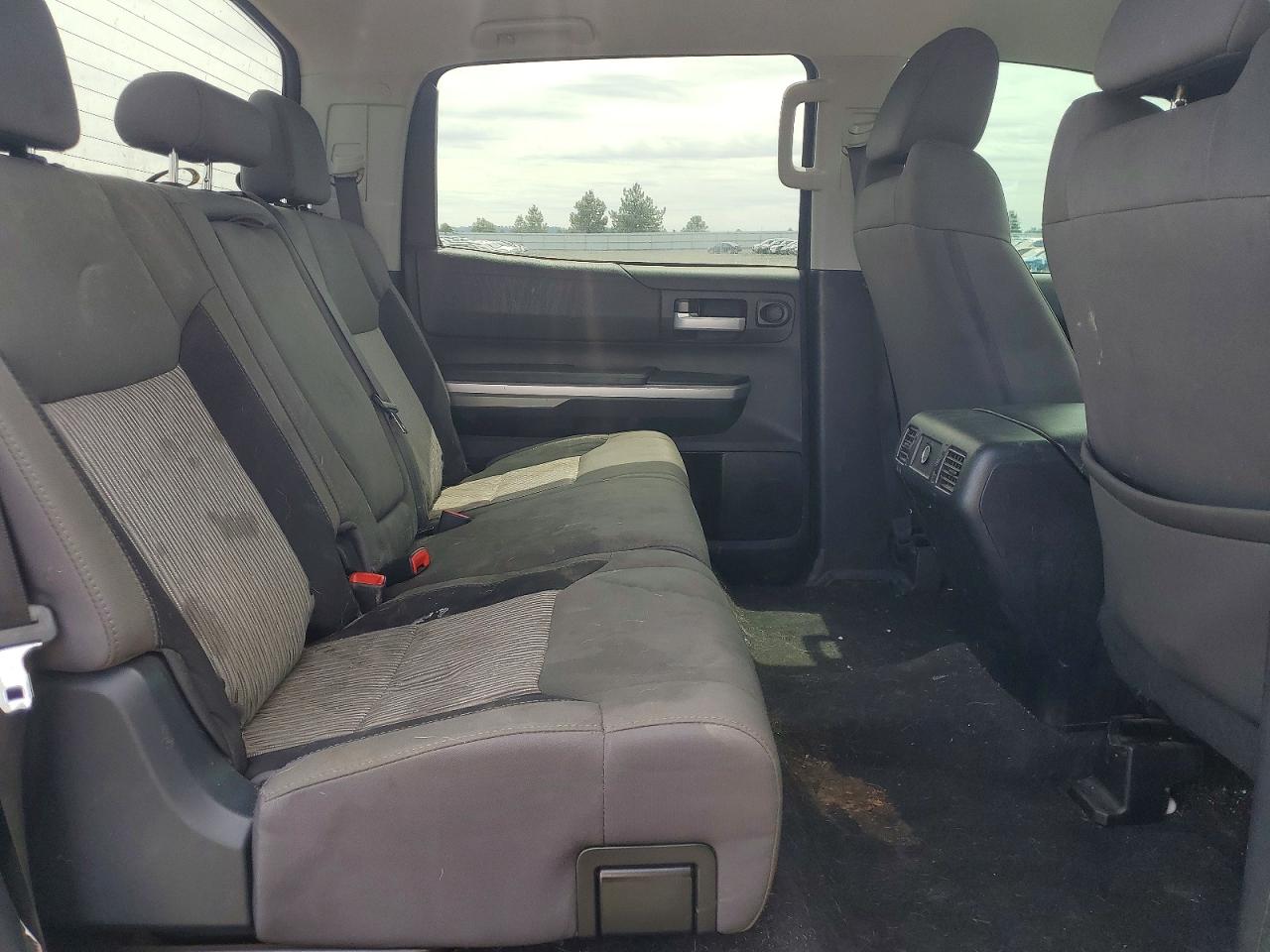Toyota Tundra Sr5