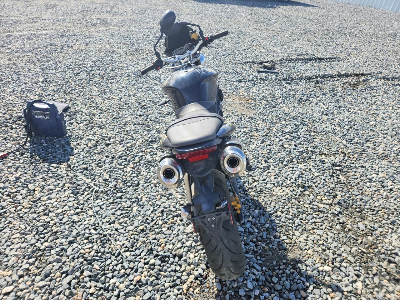Triumph Street R