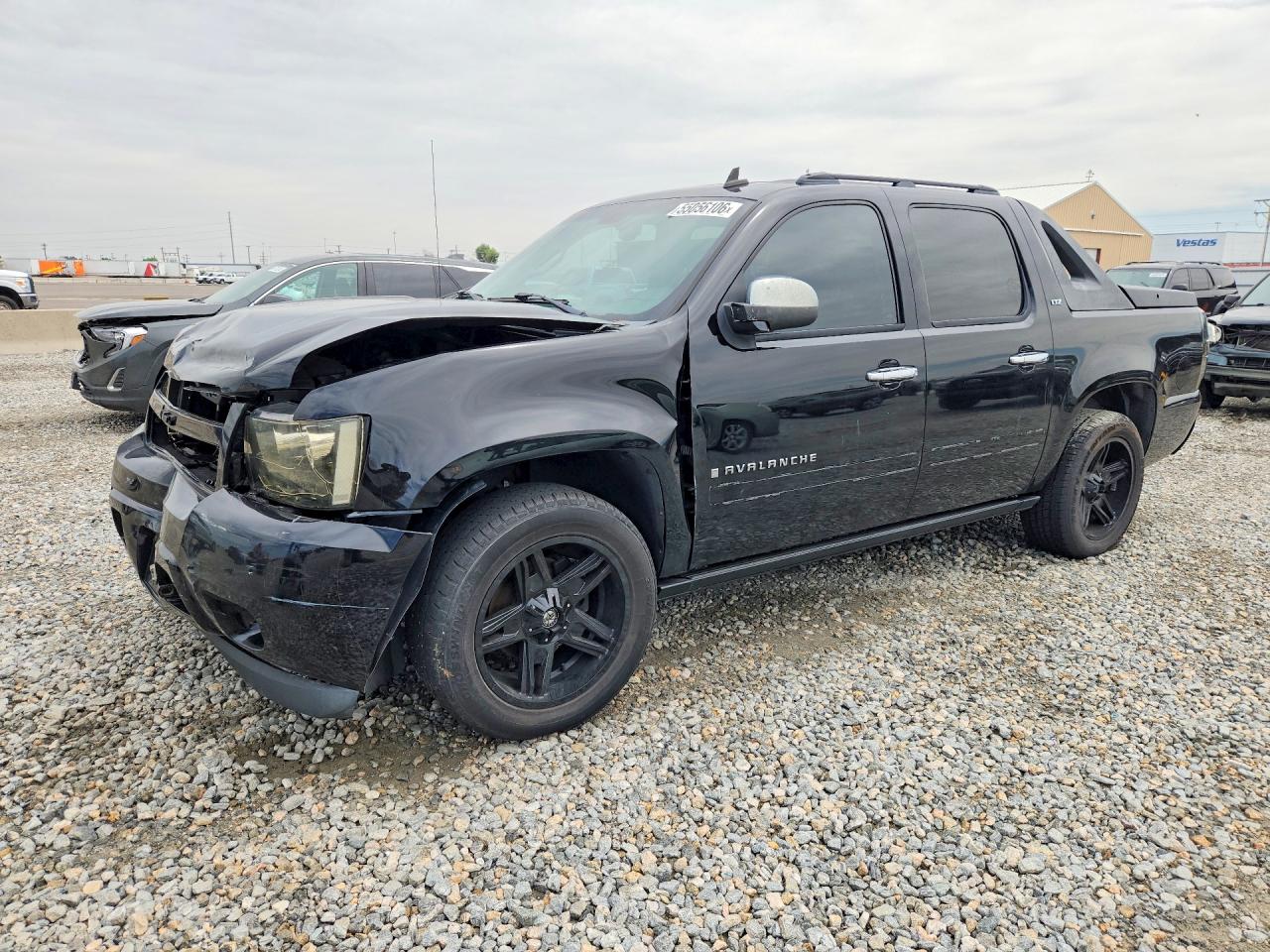 Salvage Chevrolet Avalanche Image