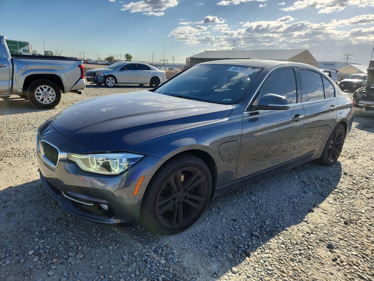 Salvage BMW 3 Series Image