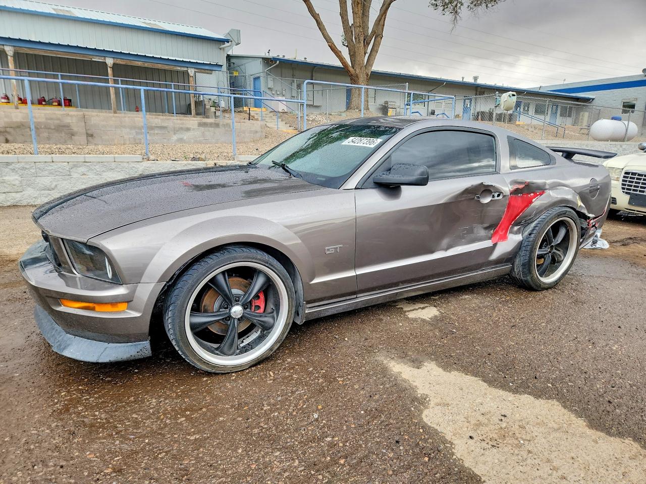 Salvage Ford Mustang Image