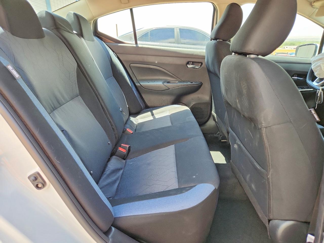 Nissan Versa Sv