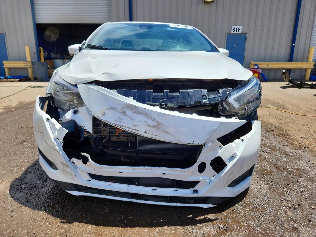 Nissan Versa Sv