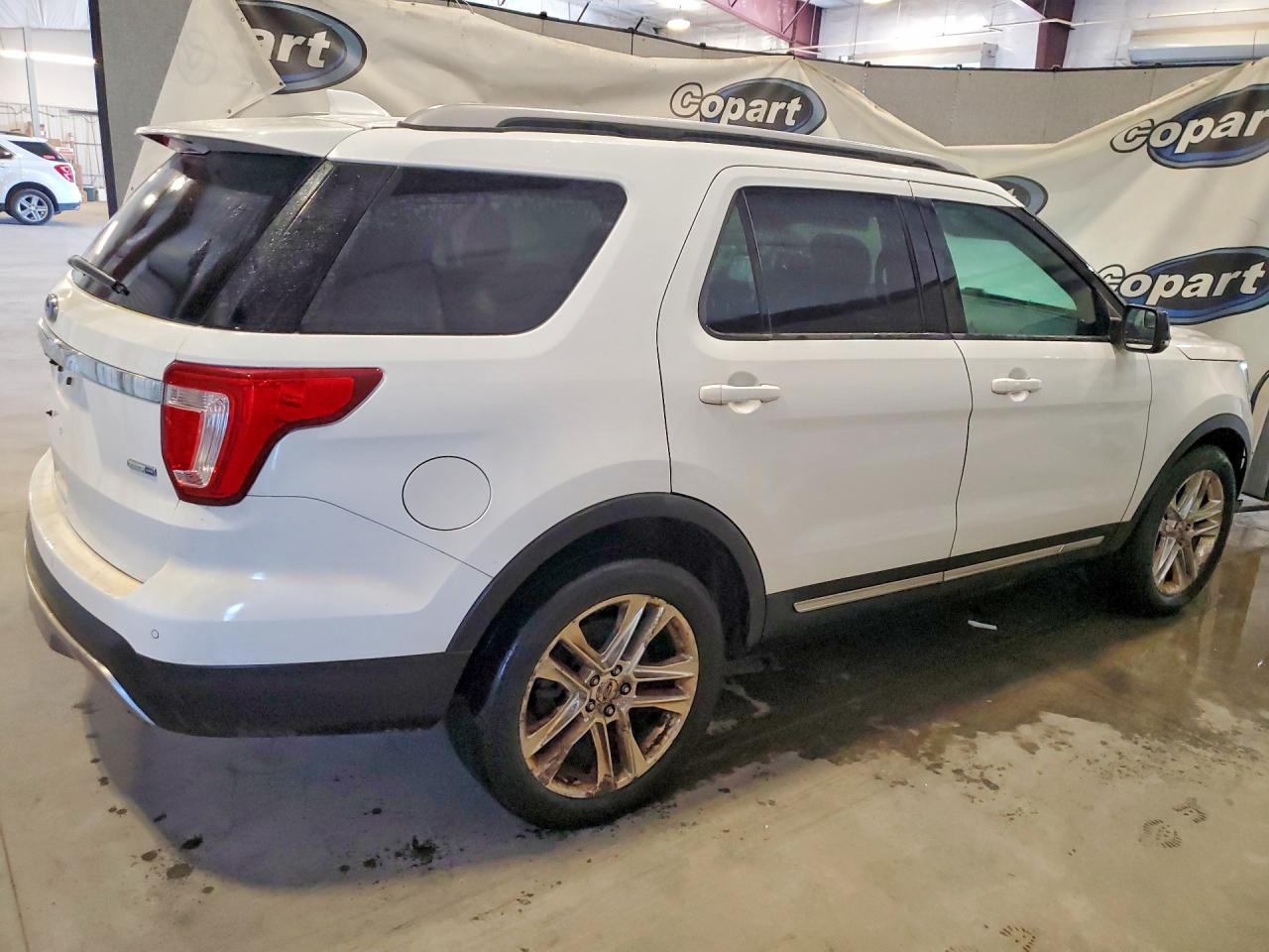 Ford Explorer Xlt