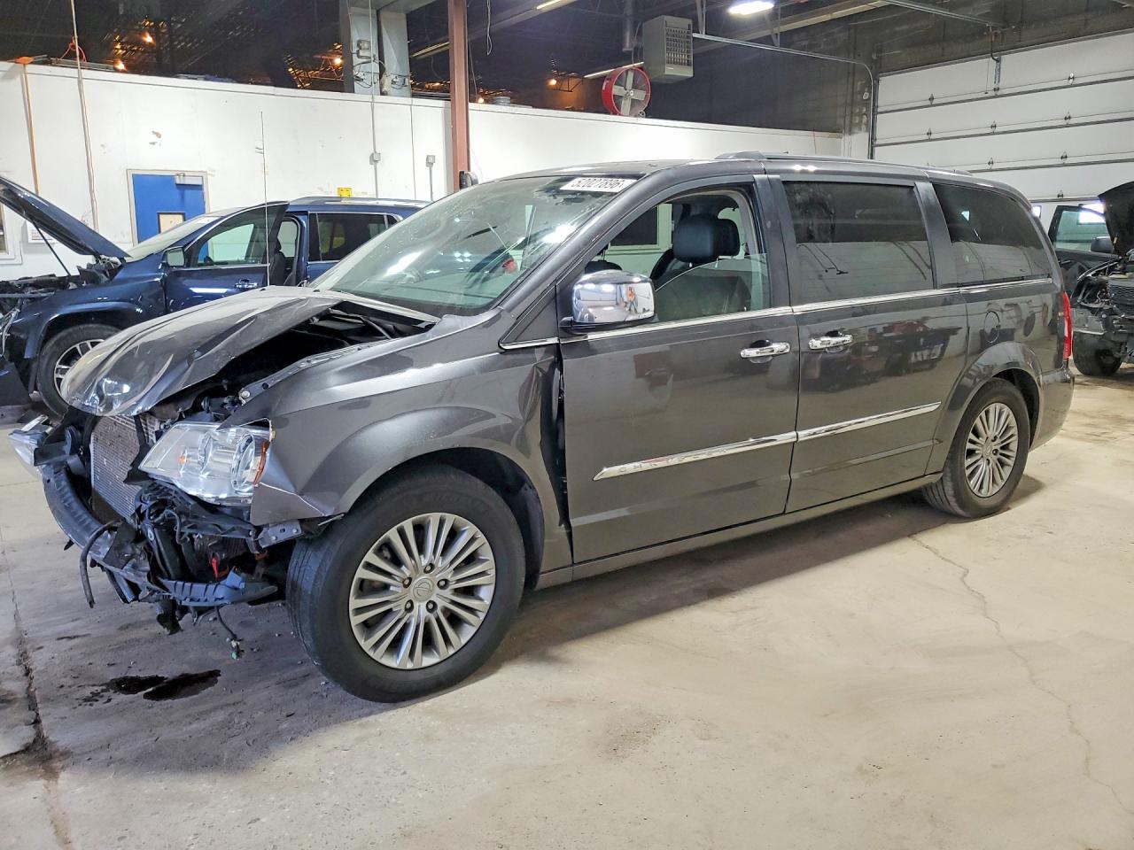 Salvage Chrysler Minivan Image