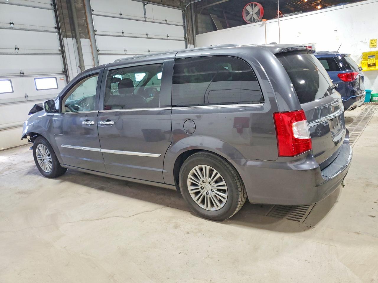 Chrysler Minivan Touring L