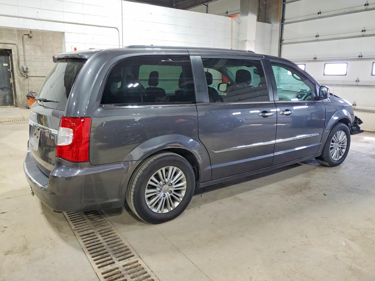 Chrysler Minivan Touring L