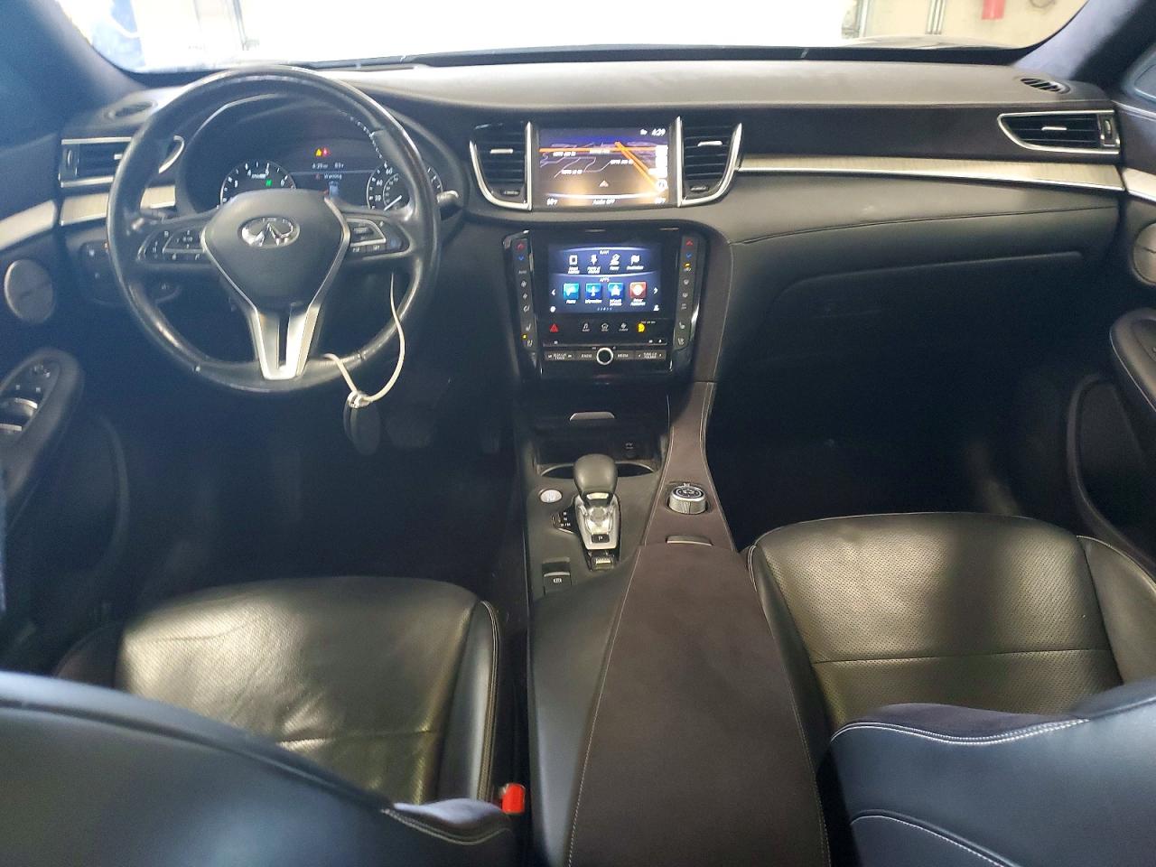 INFINITI Qx Essential