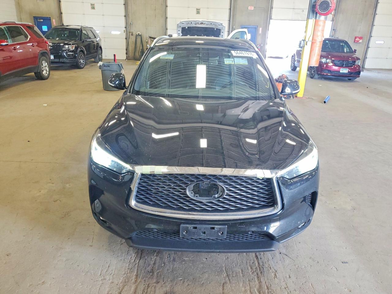 INFINITI Qx Essential