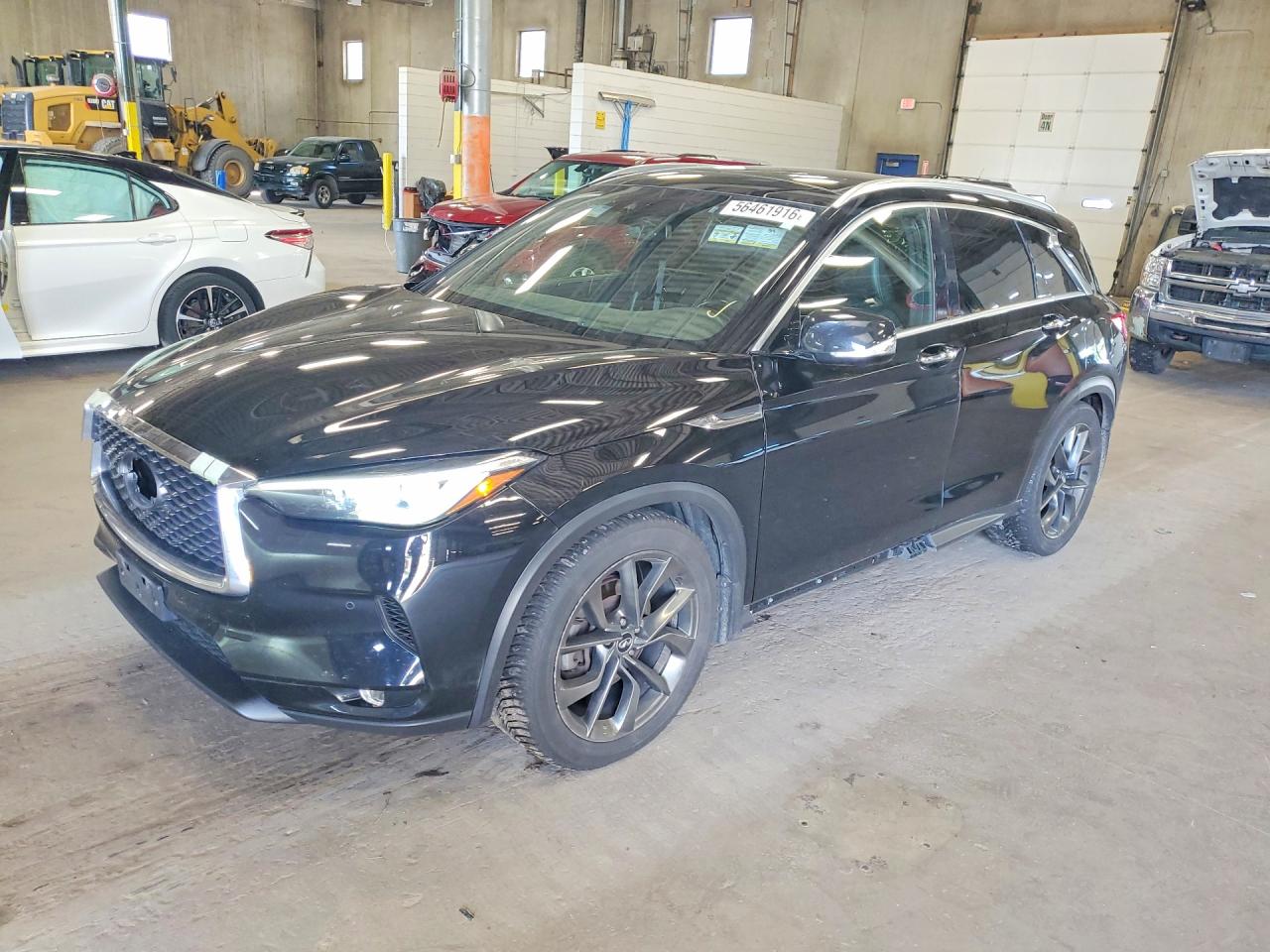 Salvage INFINITI Qx Image
