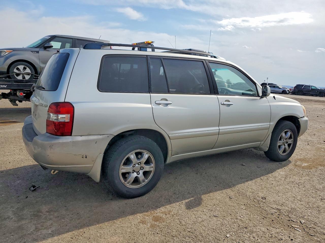 Toyota Highlander Base