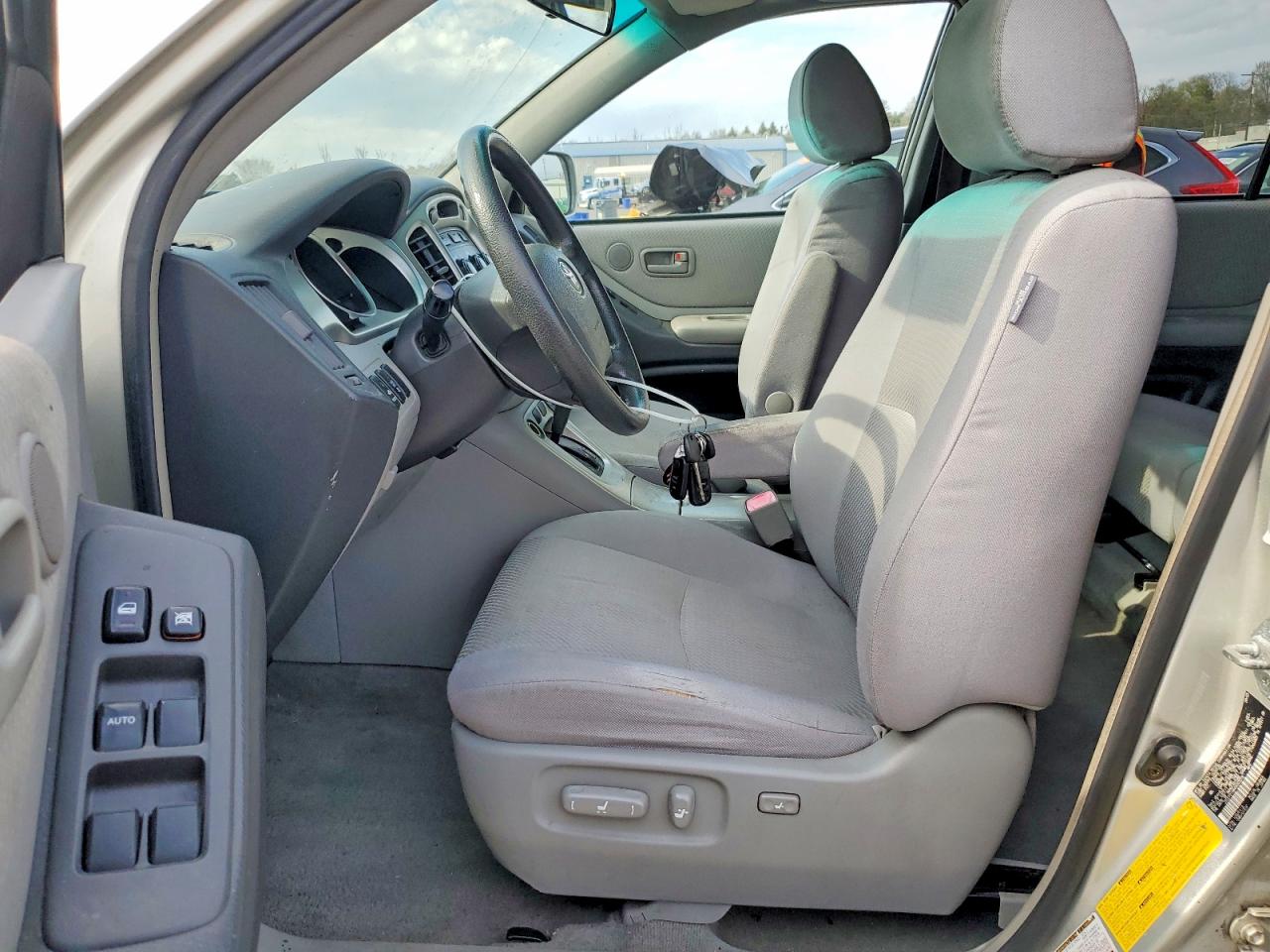Toyota Highlander Base