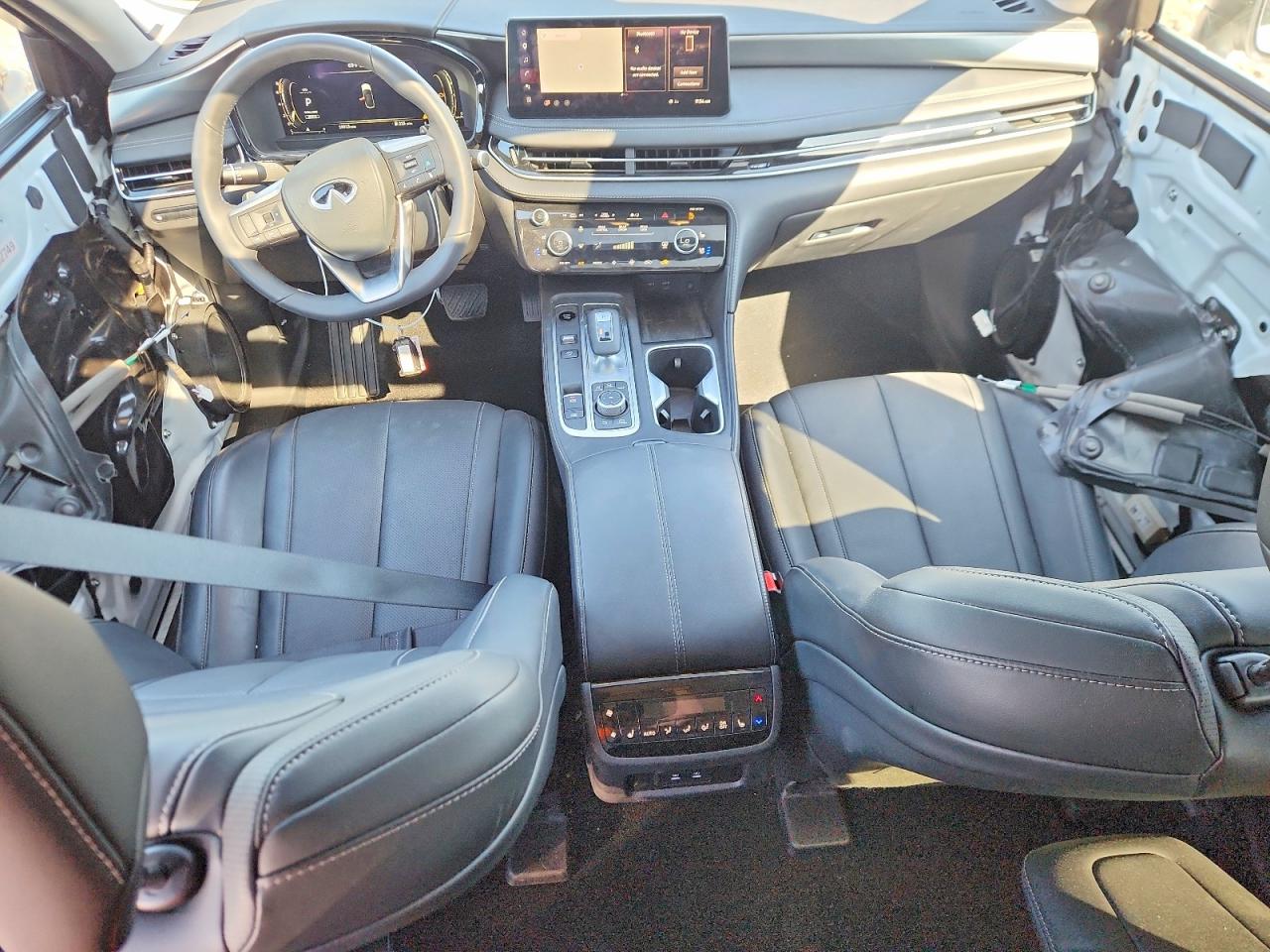 INFINITI Qx Luxe