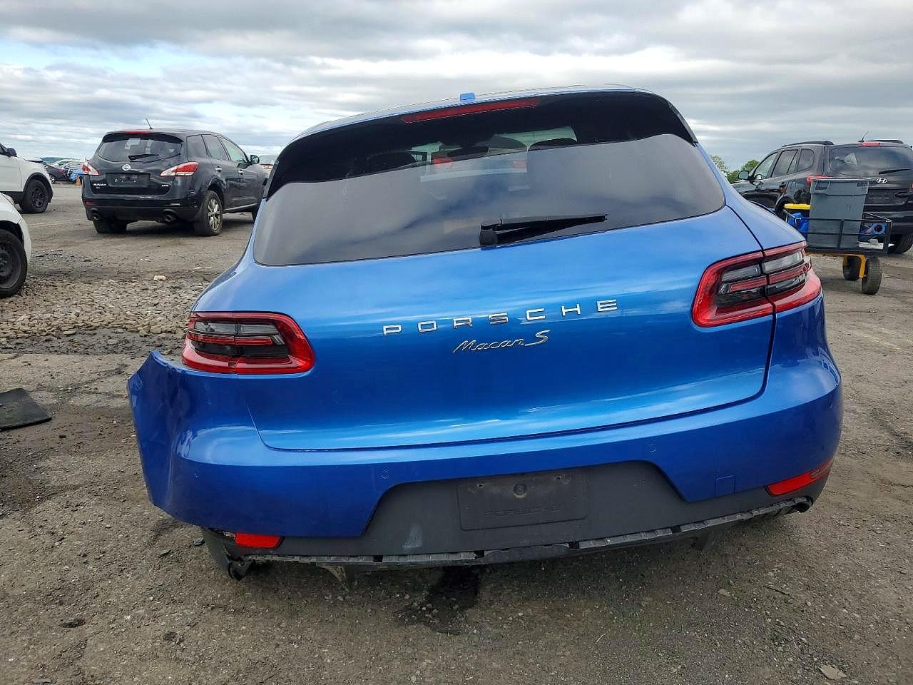 Porsche Macan S