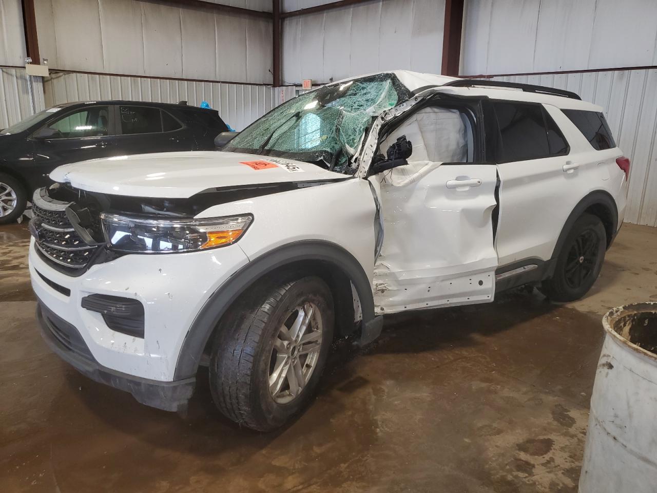 Salvage Ford Explorer Image
