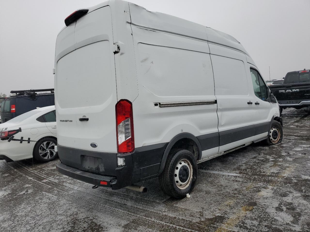 Ford Transit T-250